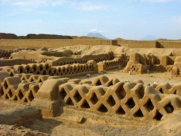 Trujillo vía LC Perú